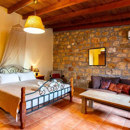 Eleni - Private Pool Retreat Near Kardamili Proástion