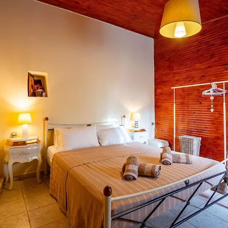 Eleni - Private Pool Retreat Near Kardamili 빌라