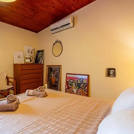 Eleni - Private Pool Retreat Near Kardamili 빌라 *