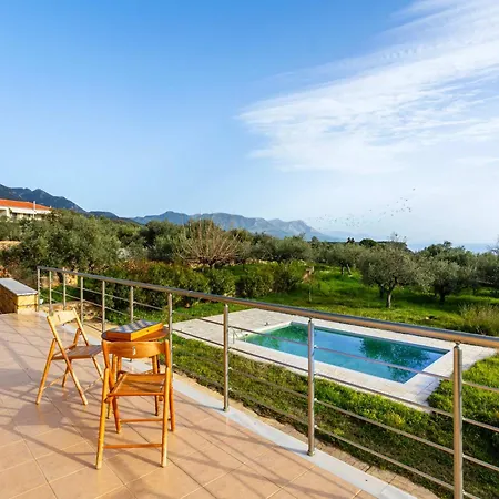 Eleni - Private Pool Retreat Near Kardamili *