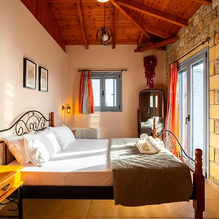 Eleni - Private Pool Retreat Near Kardamili Proástion