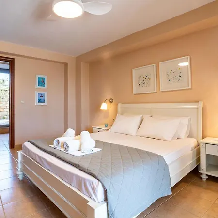 Eleni - Private Pool Retreat Near Kardamili 빌라