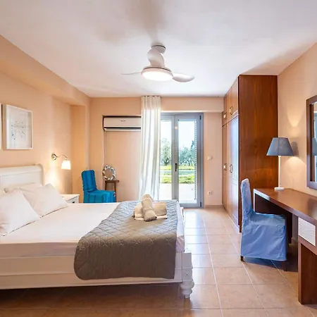 Villa Eleni - Private Pool Retreat Near Kardamili