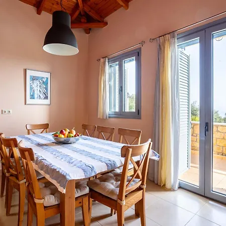 Eleni - Private Pool Retreat Near Kardamili *