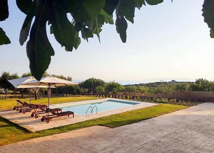 Eleni - Private Pool Retreat Near Kardamili