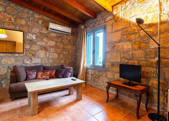 Eleni - Private Pool Retreat Near Kardamili Villa Proástion