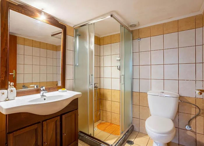 Villa Eleni - Private Pool Retreat Near Kardamili *