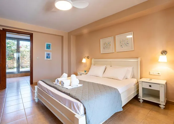 Eleni - Private Pool Retreat Near Kardamili Villa