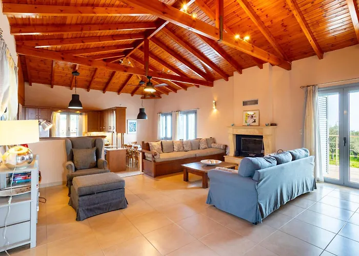 Villa Eleni - Private Pool Retreat Near Kardamili