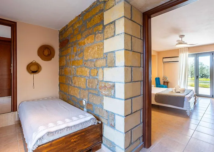 Villa Eleni - Private Pool Retreat Near Kardamili *