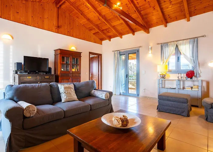 Villa Eleni - Private Pool Retreat Near Kardamili Proástion