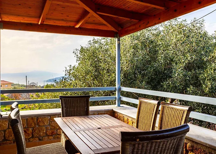 Eleni - Private Pool Retreat Near Kardamili *