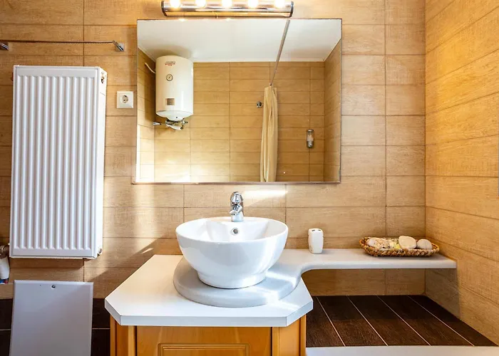 Villa Eleni - Private Pool Retreat Near Kardamili *