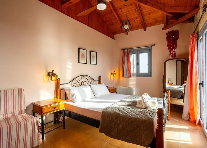 Villa Eleni - Private Pool Retreat Near Kardamili Proástion