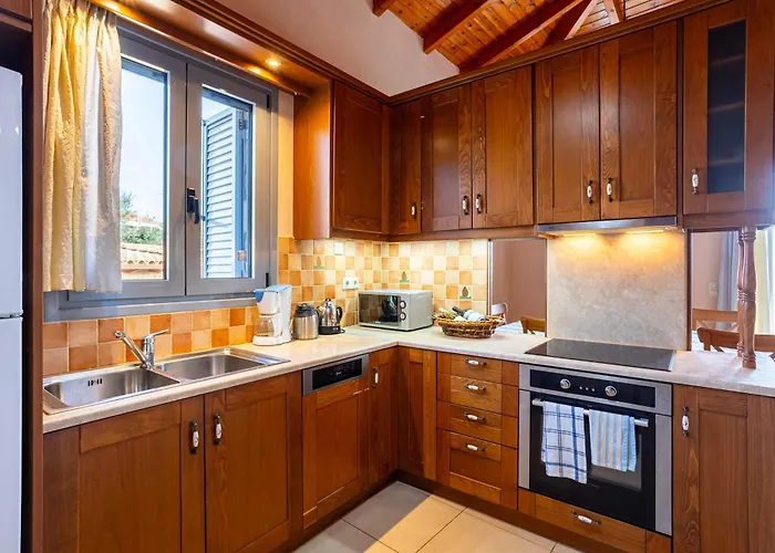 Villa Eleni - Private Pool Retreat Near Kardamili